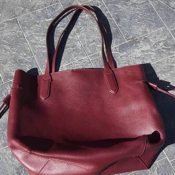 Banana Republic Leather Unstructured Tote Red - Picture 5 of 10